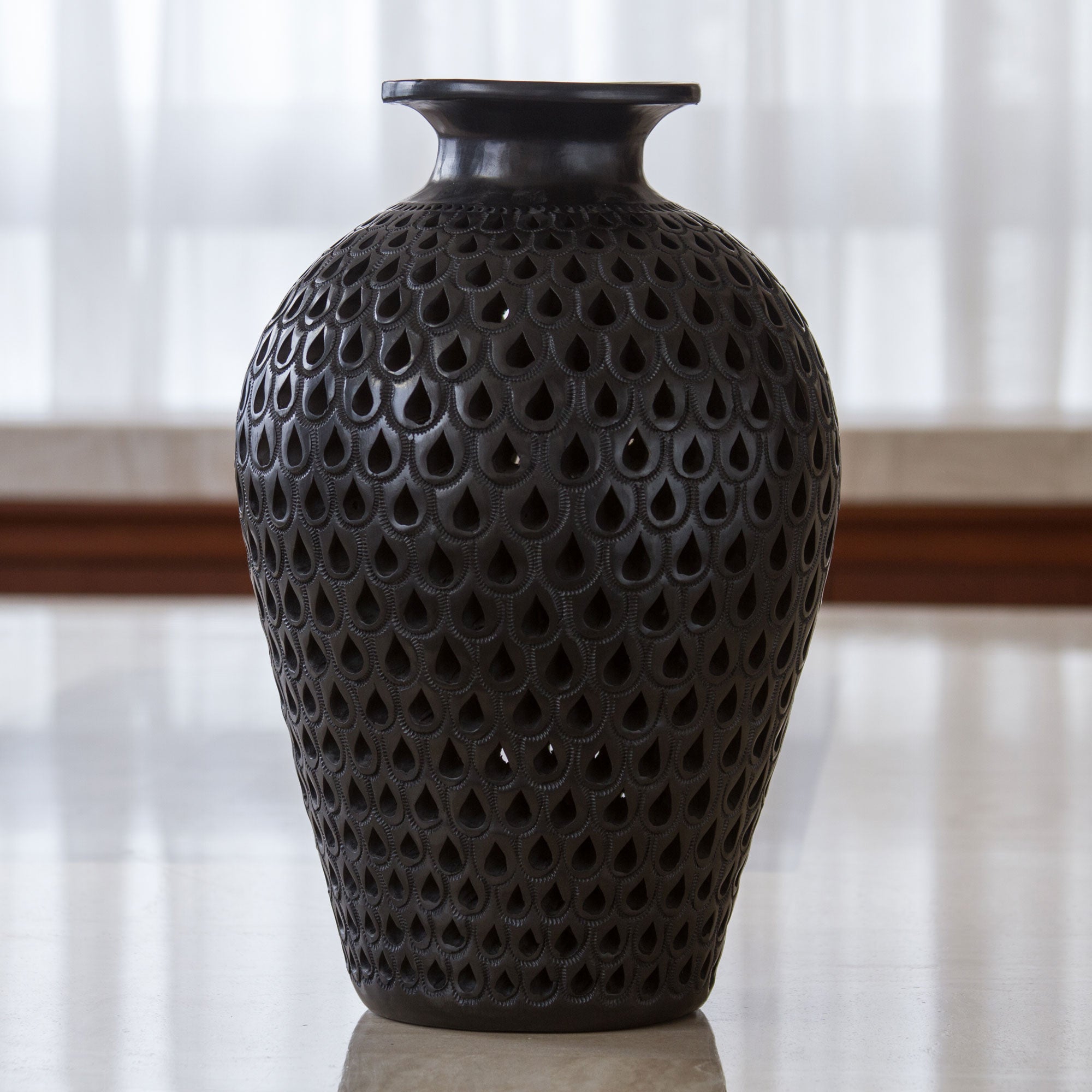 Premium Handcrafted Black Peacock Incised Pottery Vase - Oaxacan Barro Negro Art