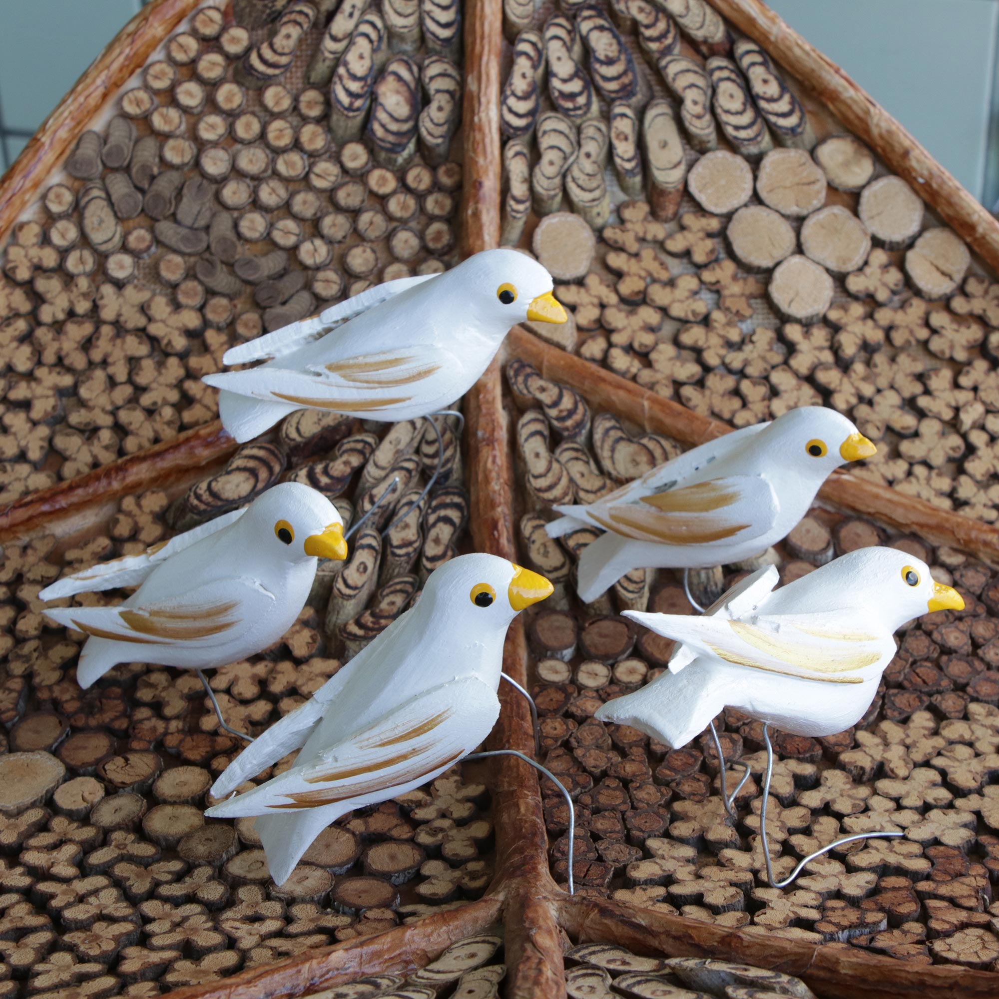 Premium White Wood Dove Ornaments - Set of 5 for Peaceful Holiday Decor