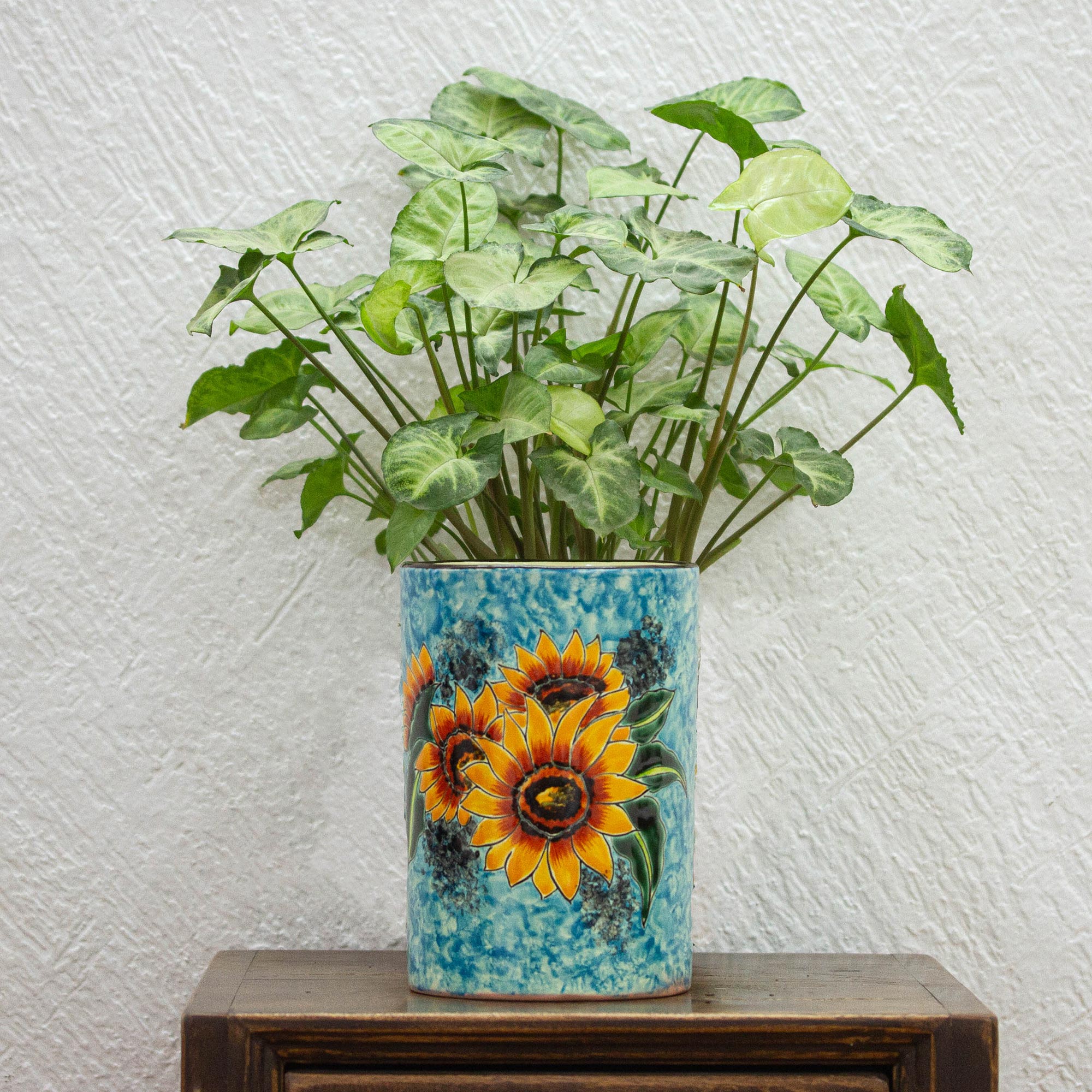 Premium Handcrafted Sunflower Ceramic Vase - Mexican Artisan Design