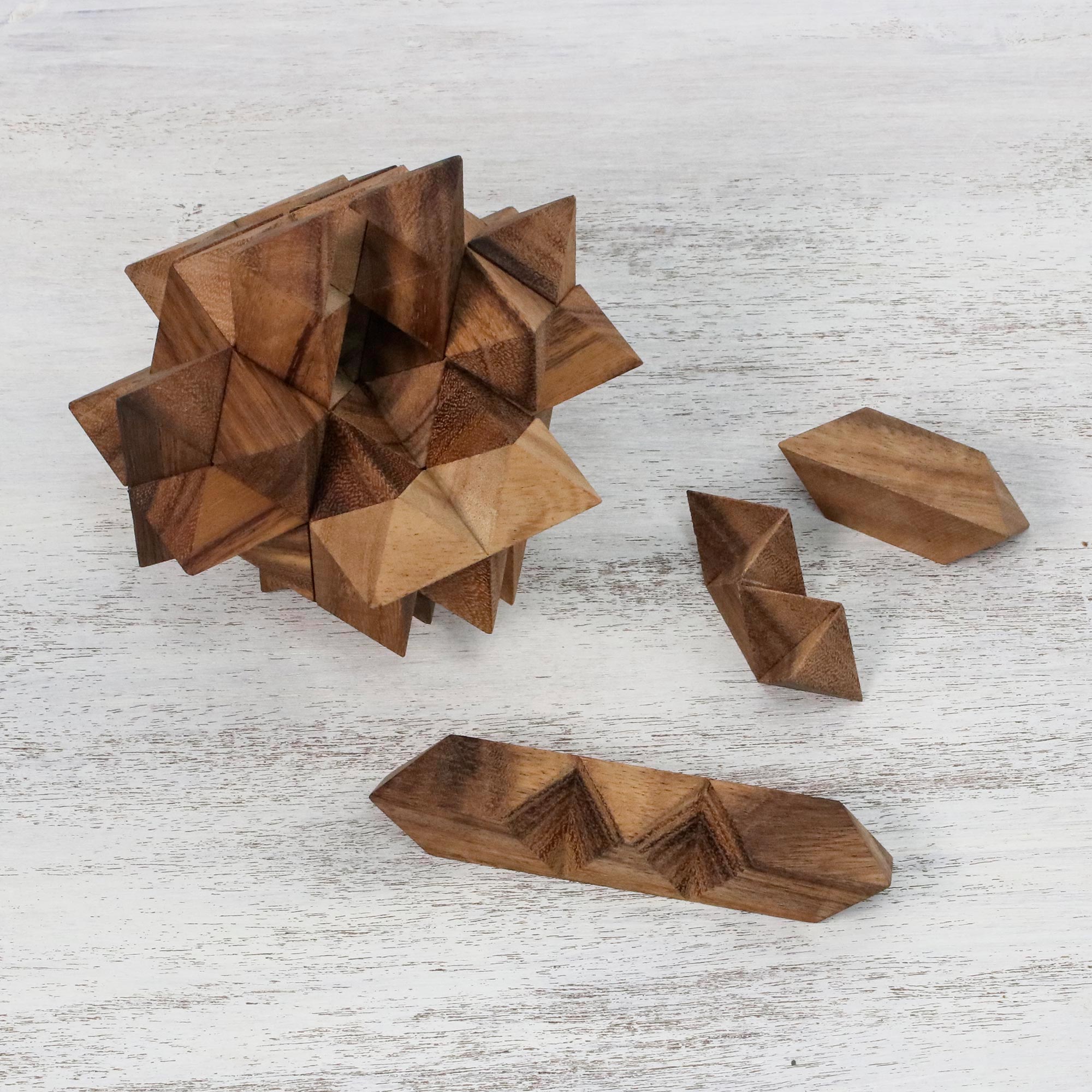 Premium 3D Star Puzzle - Handcrafted Raintree Wood from Thailand