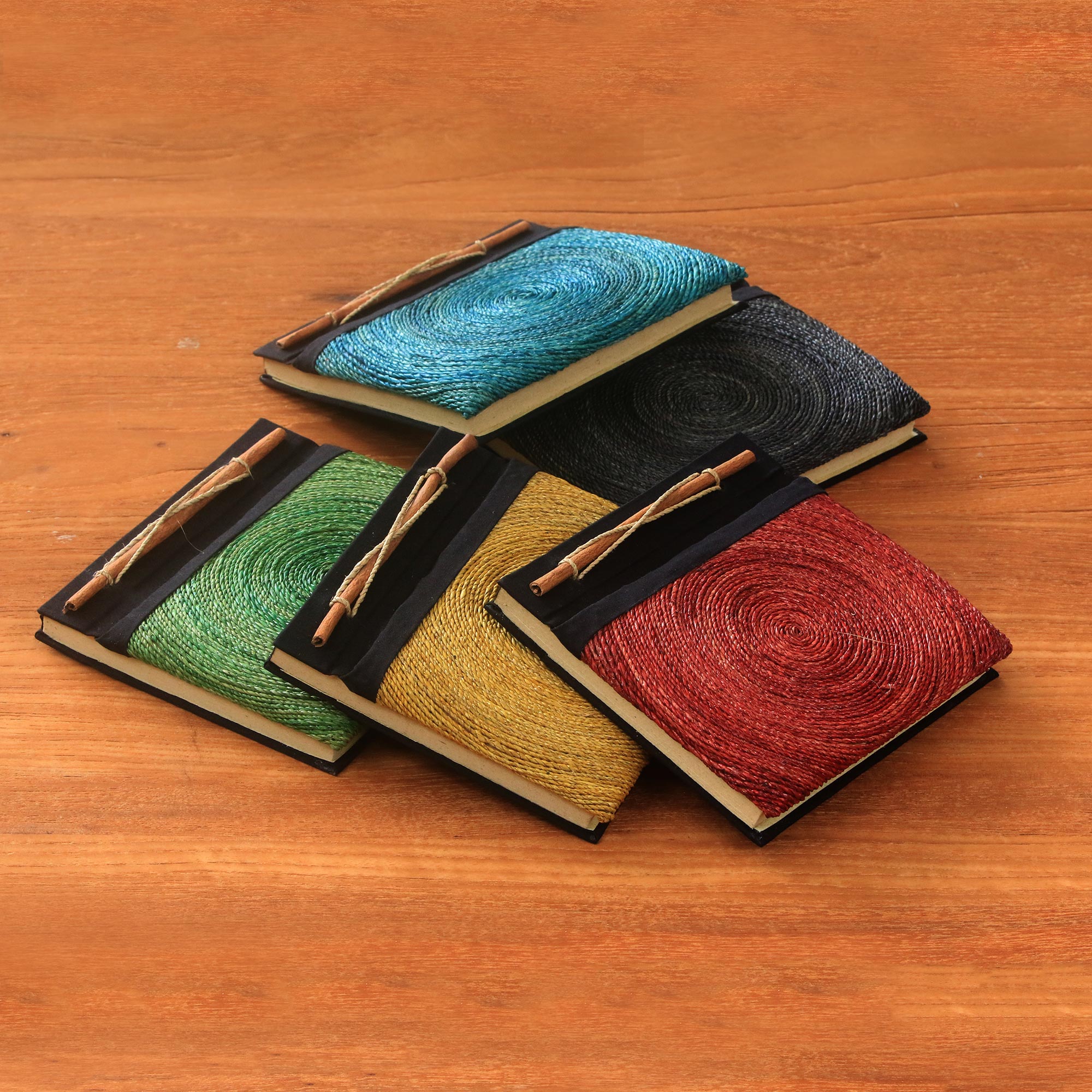 Premium Hedge Maze Natural Fiber Journal Set from Bali (5-Pack)
