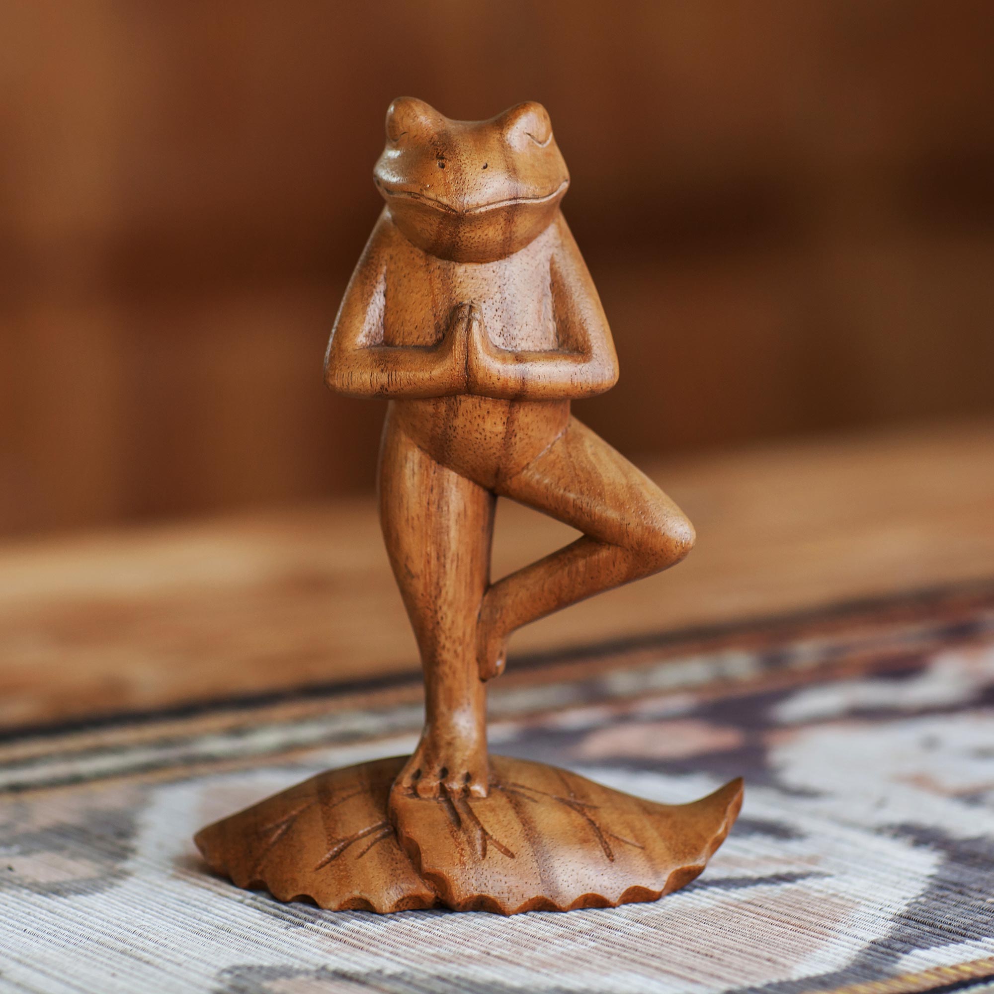 Premium Tree Pose Yoga Frog Wood Sculpture - Handcrafted Meditation Art
