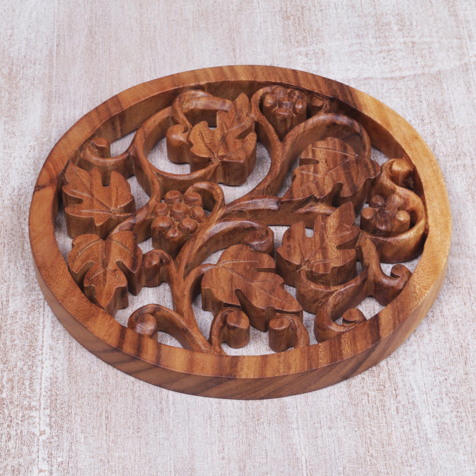 Premium Grapevine Artisan Wood Relief Panel – Hand-Carved Suar Wood Decor