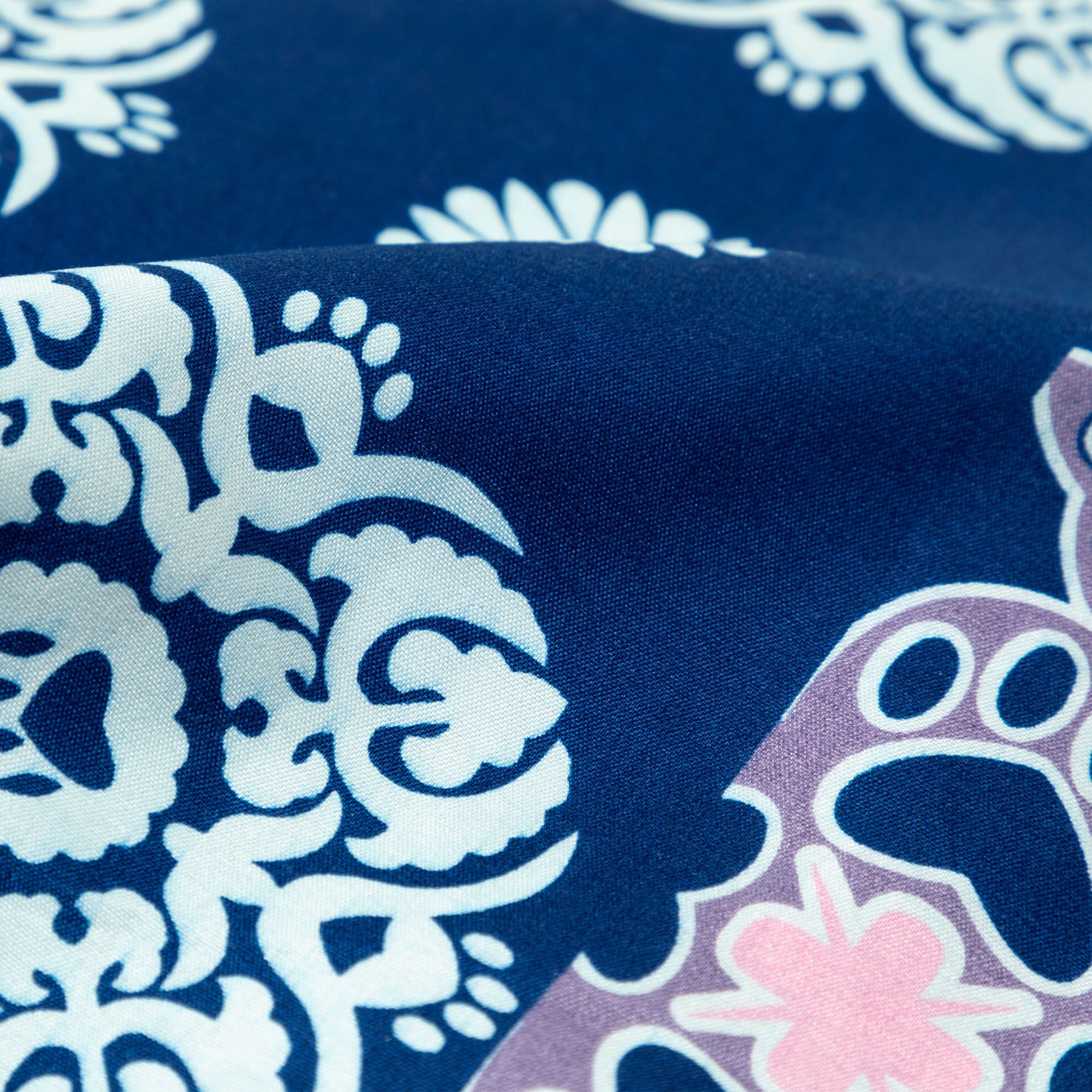 Premium Paws & Medallions Microfiber Sheet Set - Ultimate Comfort for Animal Lovers