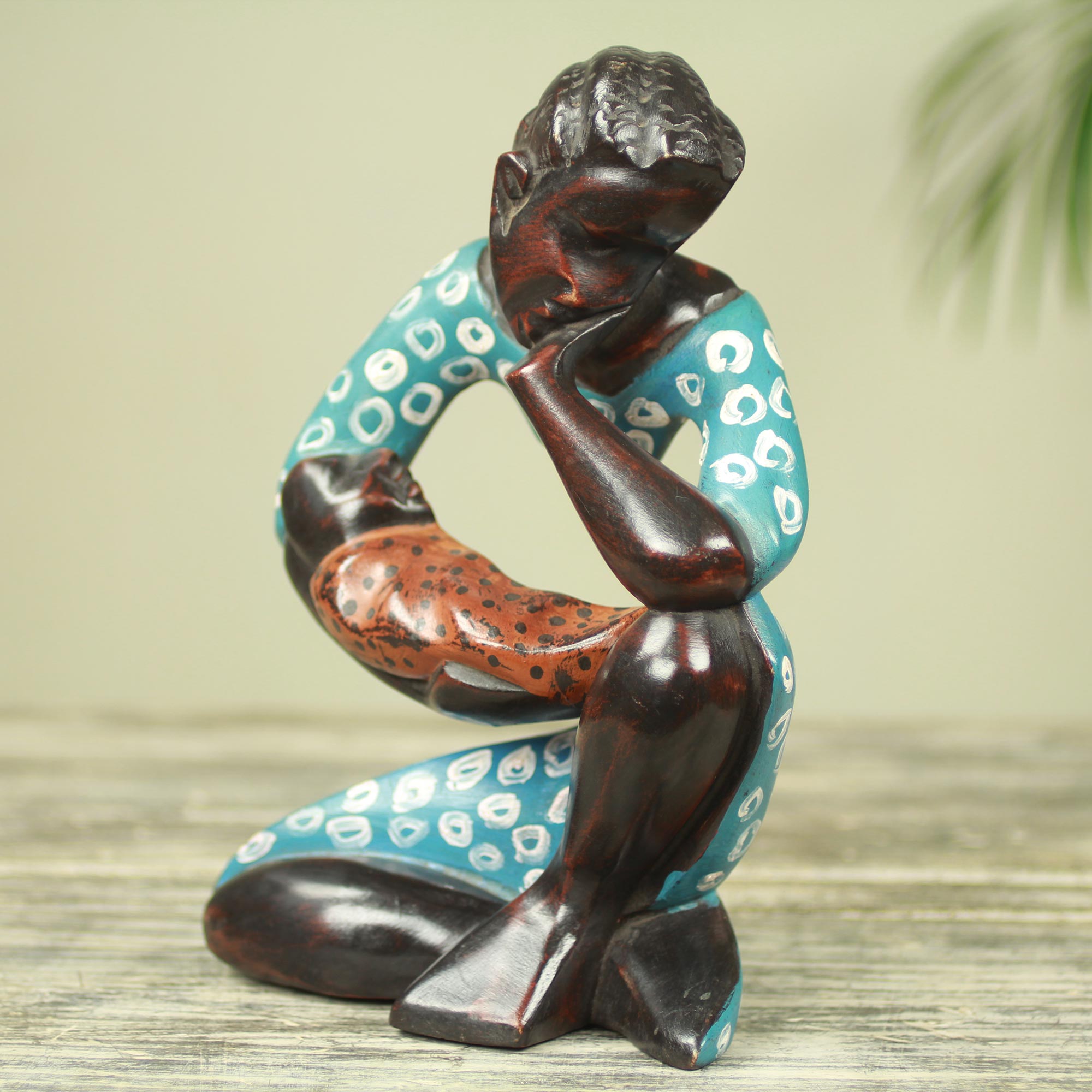 Premium Hand-Carved Mother and Child Wood Sculpture – Modern Art Meets Tradition