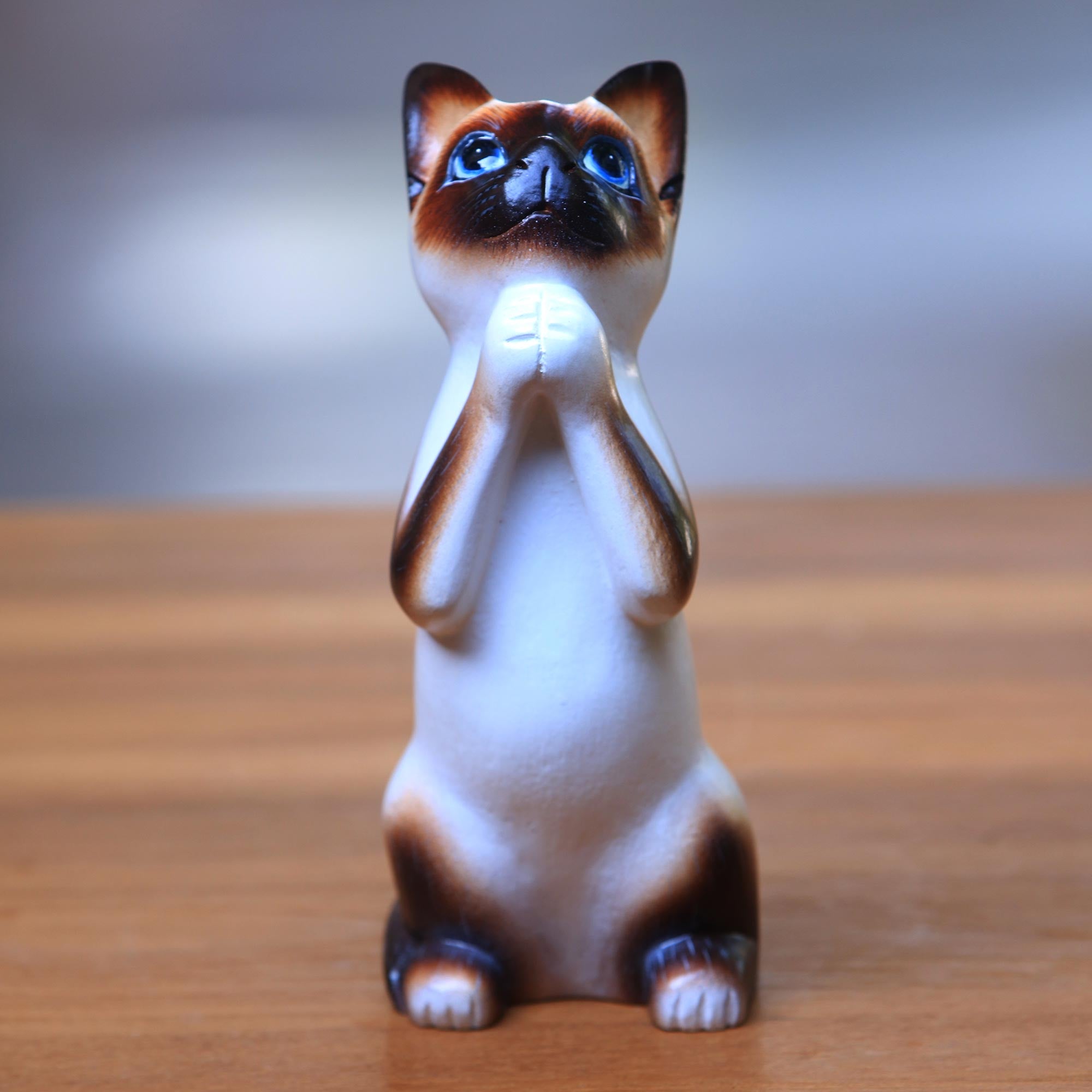Premium Siamese Cat Wish Sculpture - Handcrafted Albesia Wood Art