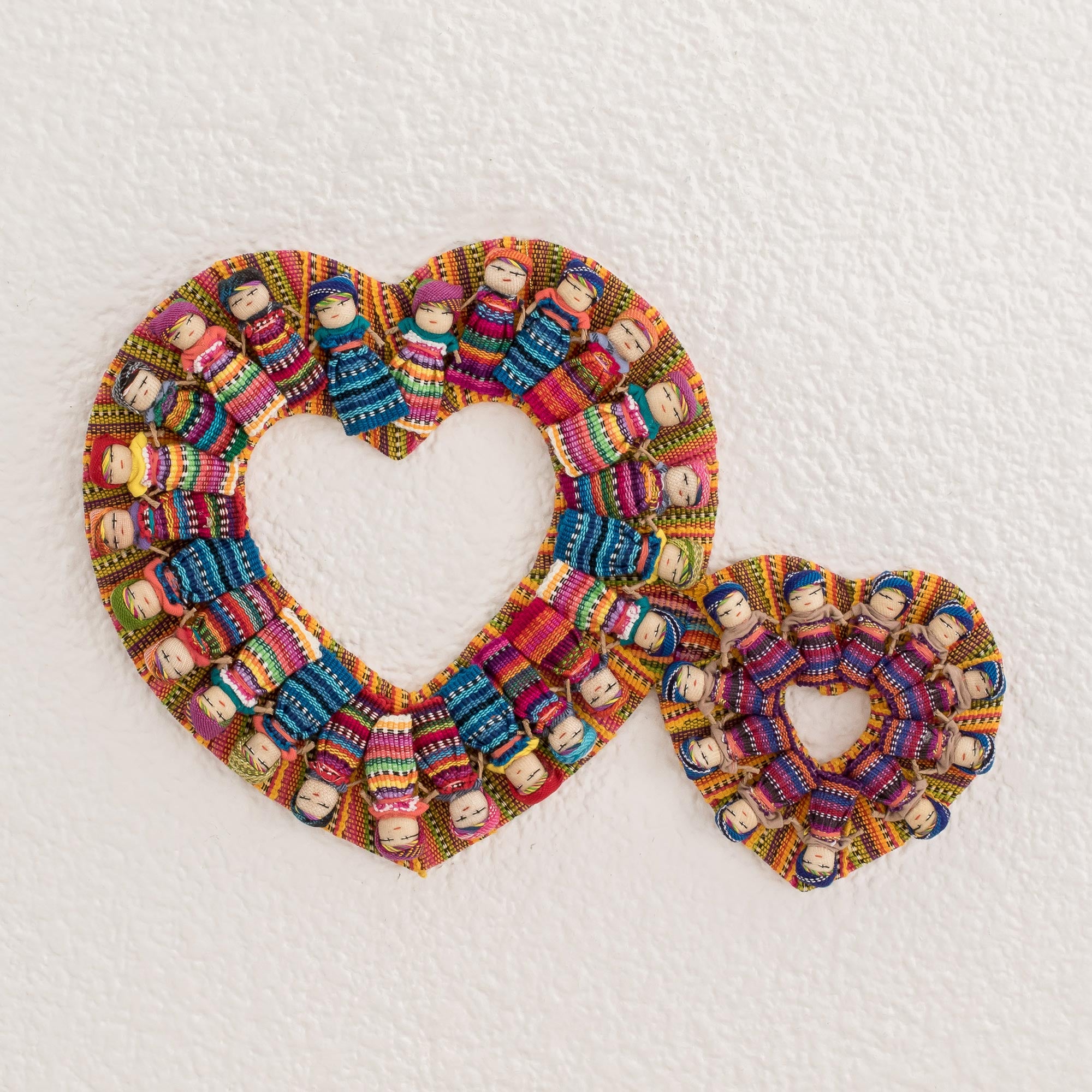Premium Handwoven Guatemalan Worry Doll Heart Wreath - Quitapenas in Love