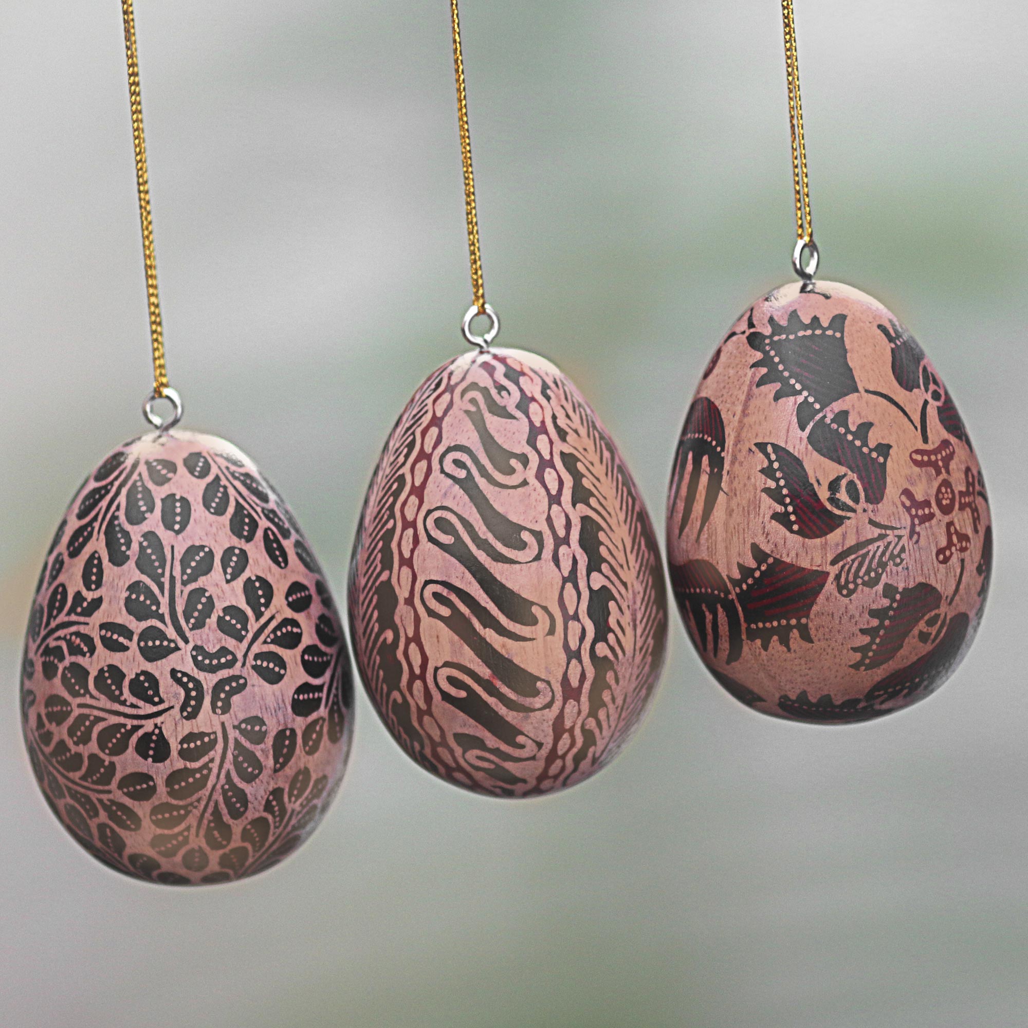 Premium Handcrafted Parang Batik Wood Egg Ornaments - Set of 3 from Indonesia