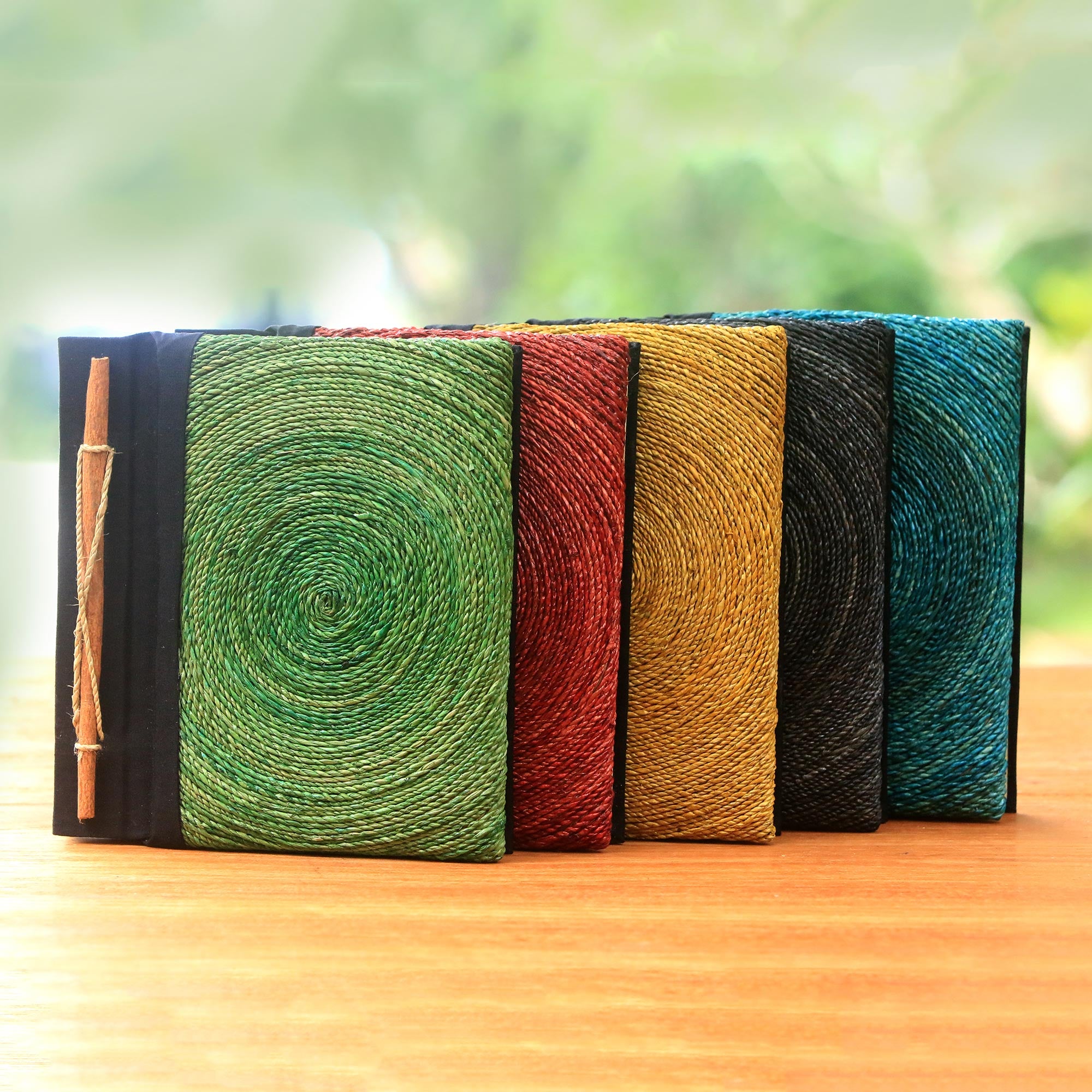 Premium Hedge Maze Natural Fiber Journal Set from Bali (5-Pack)