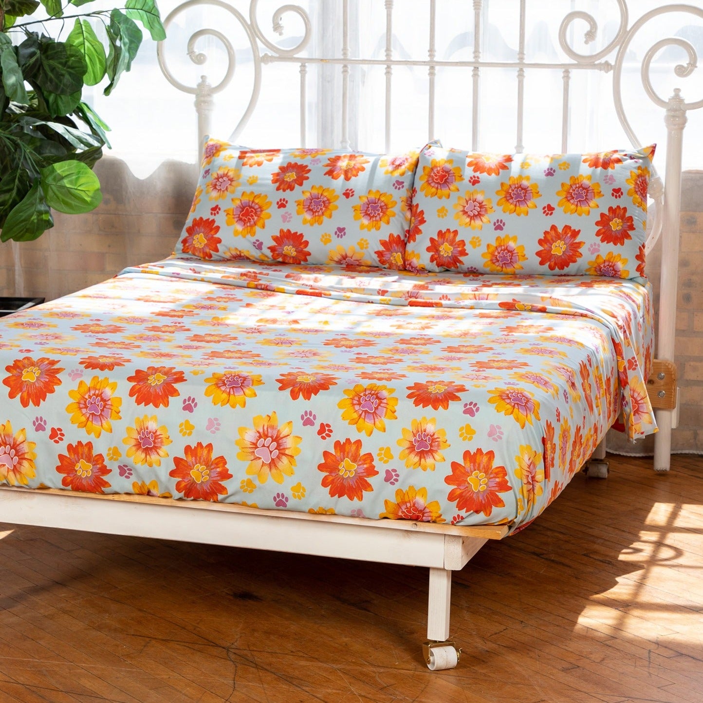 Premium Retro Paws Microfiber Luxury Sheet Set