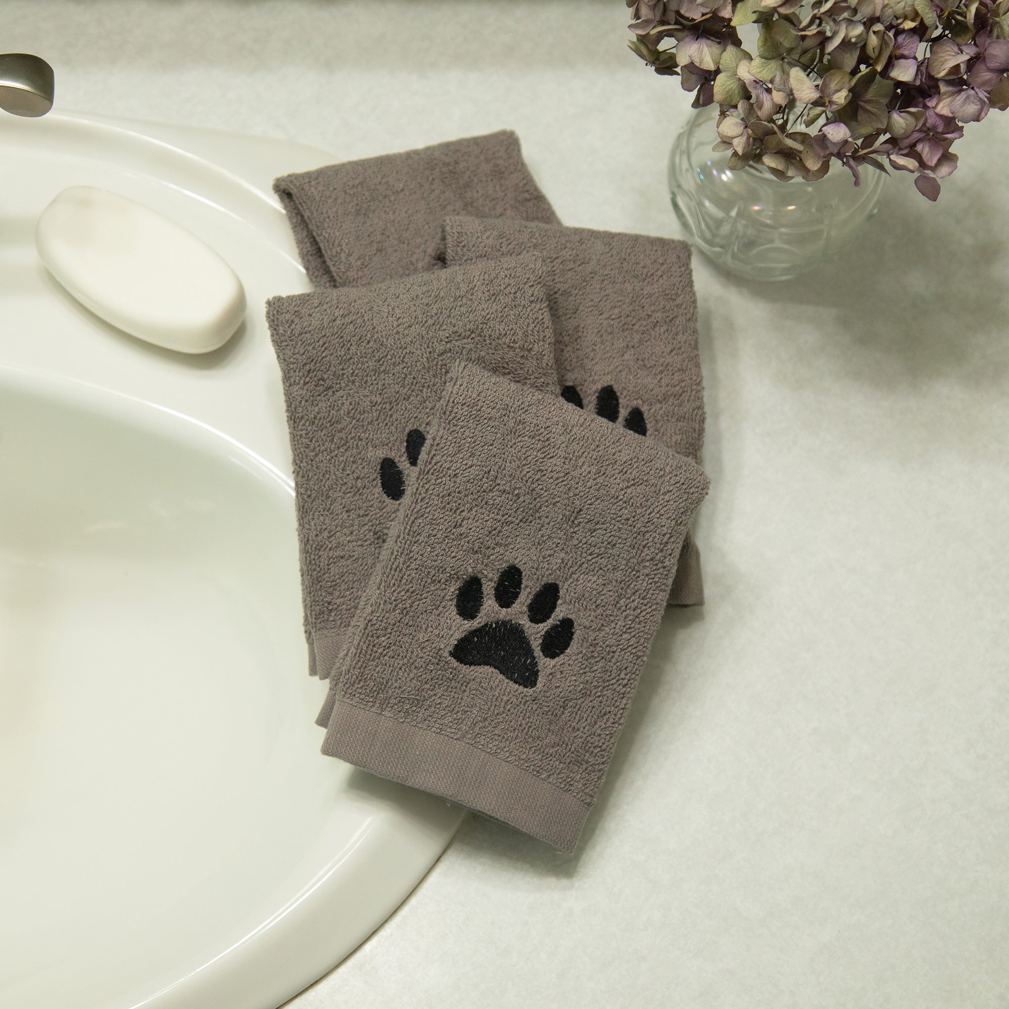 Premium Embroidered Paw Wash Cloth Set - Upgrade Your Bathroom Essentials