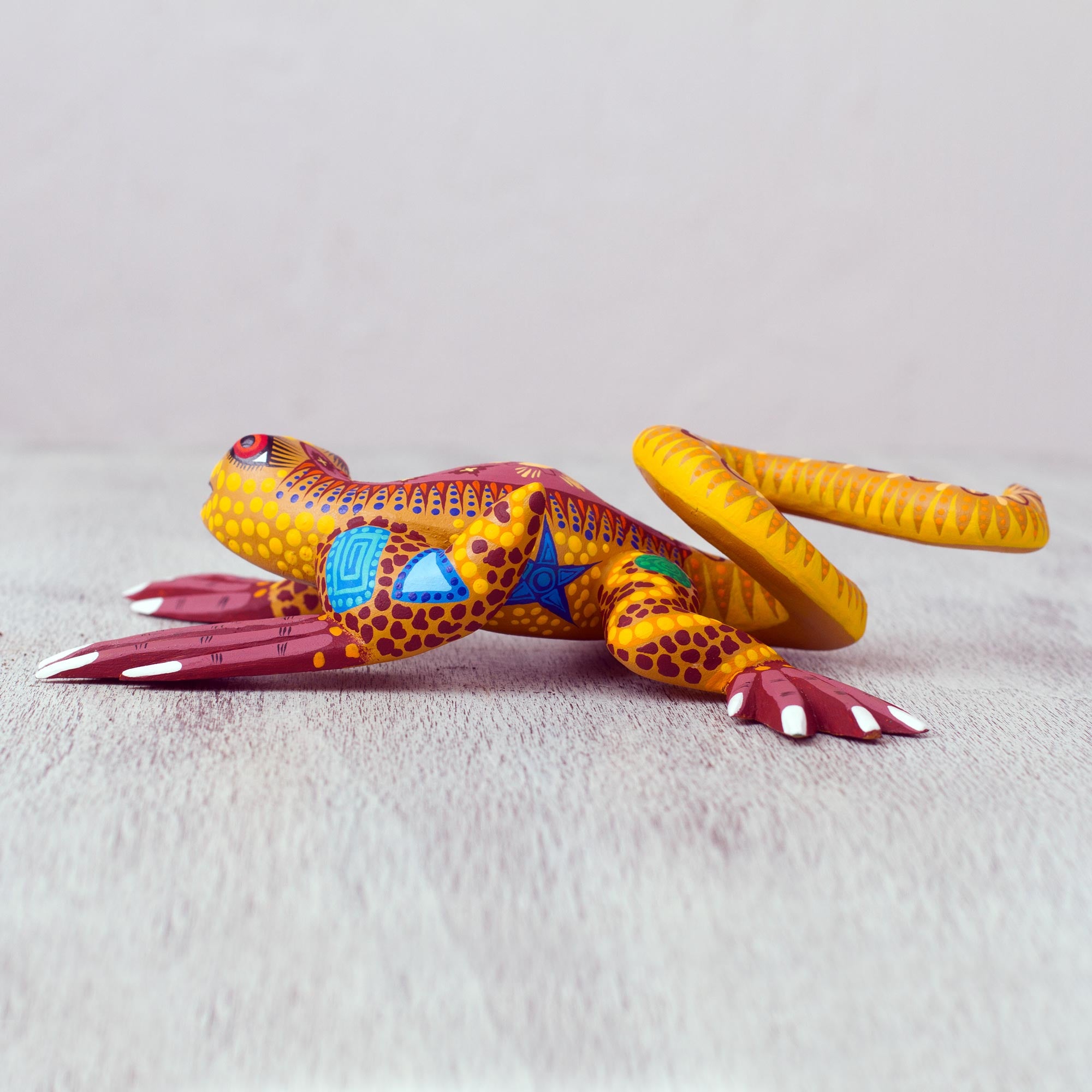 Premium Handcrafted Rainbow Iguana Sculpture - Mexican Folk Art