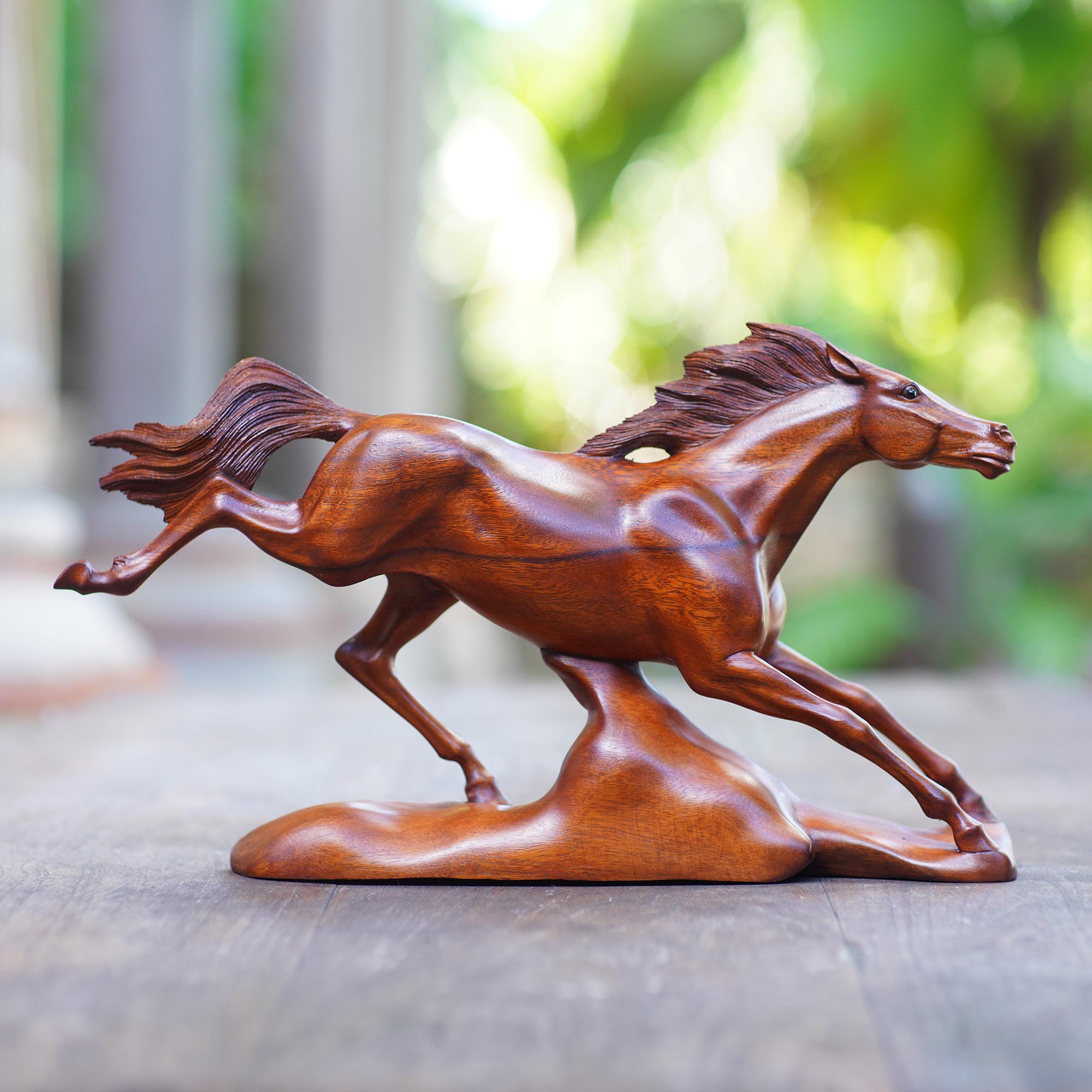 Premium Handcrafted Suar Wood Stallion Sculpture – Fleet-Footed Elegance